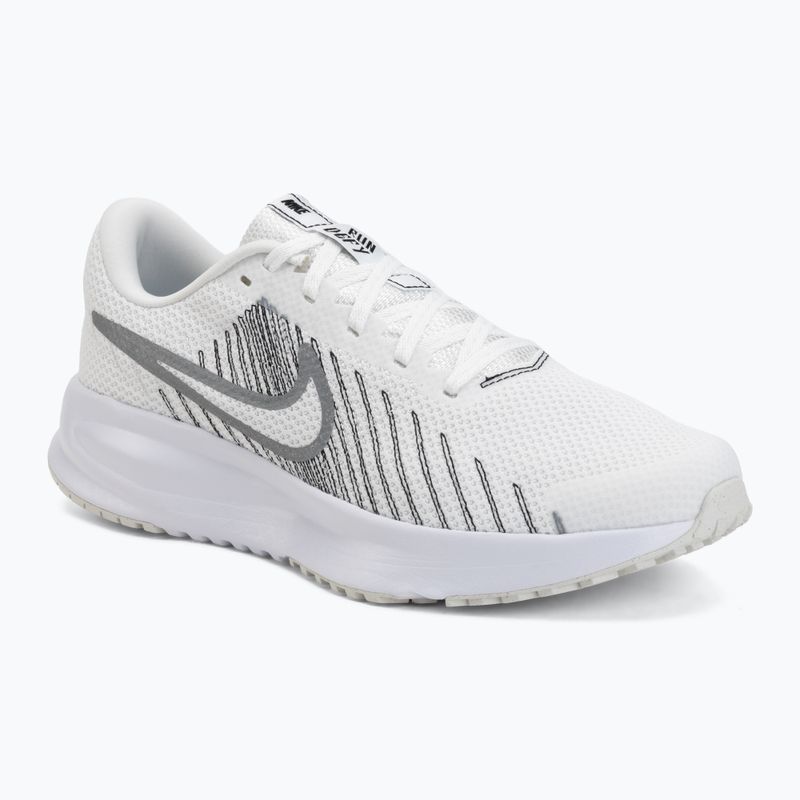Vyriški bėgimo batai Nike Run Defy summit white/white/black/metallic silver