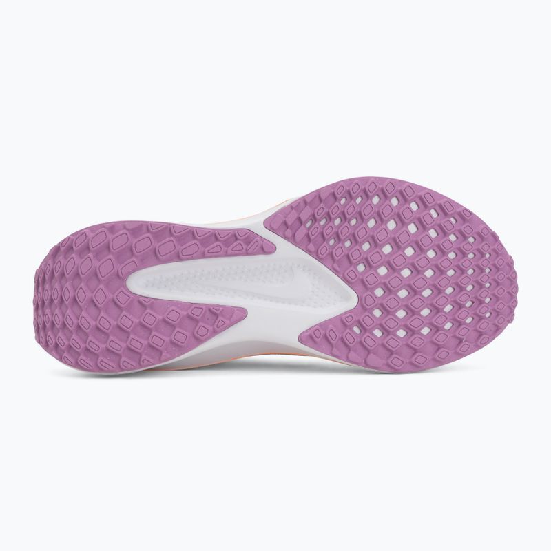 Moteriški bėgimo batai Nike Quest 6 white/bright violet/light magenta/black 4