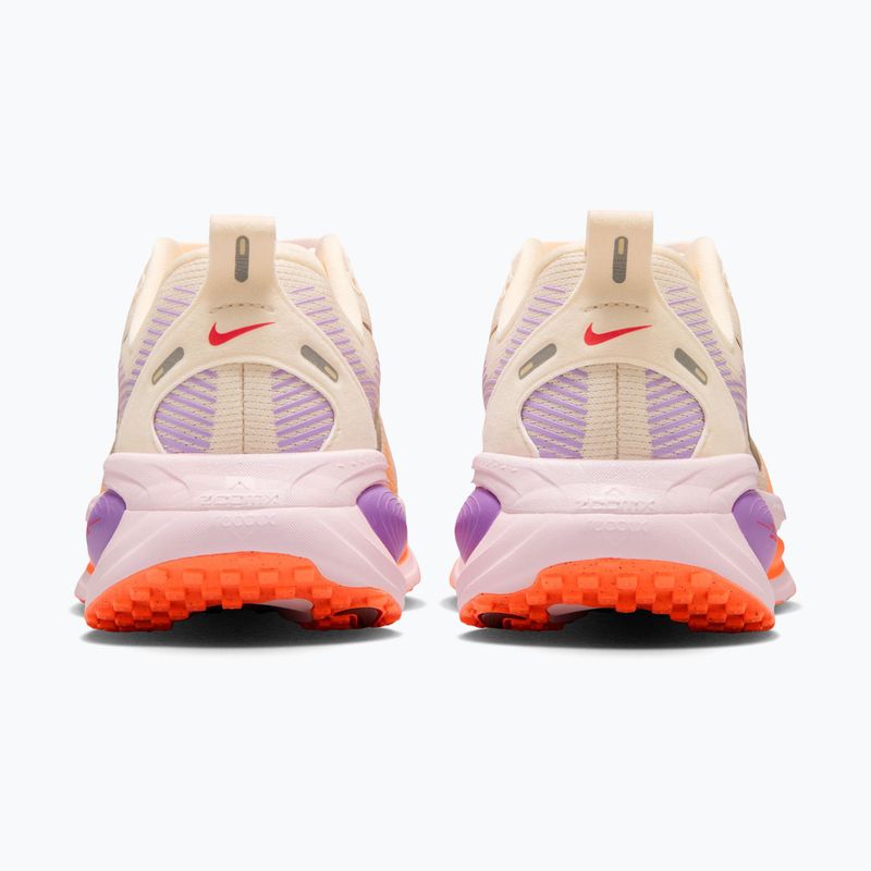 Moteriški bėgimo batai Nike Vomero 18 chalk/pink foam/bright violet/tattoo 4