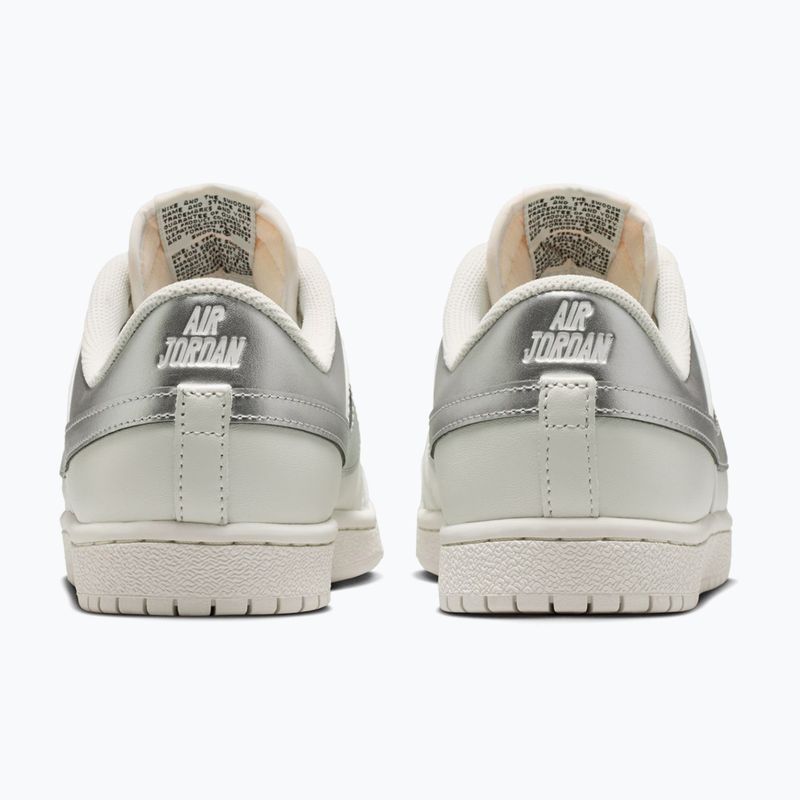 Moteriški batai Nike Air Jordan Skyline Low swan/black/metallic silver 4