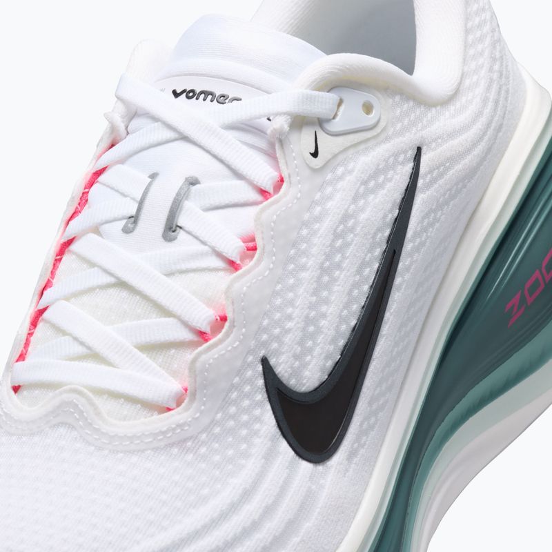 Vyriški bėgimo batai Nike Vomero Plus white/mineral slate/hyper pink/black 3