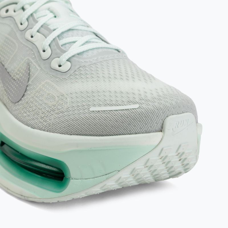 Moteriški bėgimo batai Nike Vomero Premium barely green/metallic silver 7