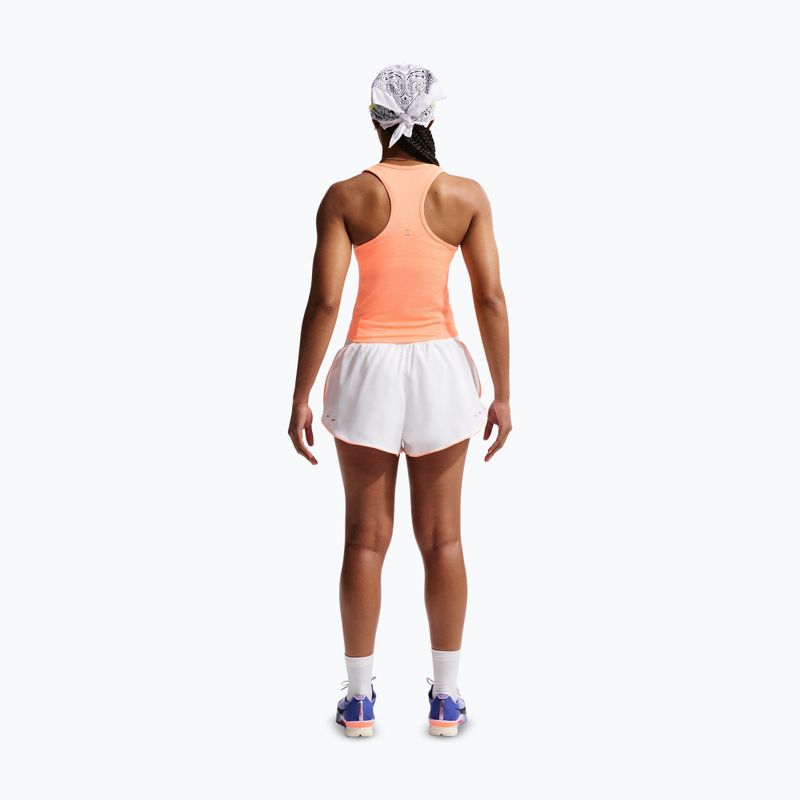 Moteriški bėgimo šortai Nike Tempo Swoosh Dri-Fit Mid-Rise Brief-Lined white/orange pulse/black 3