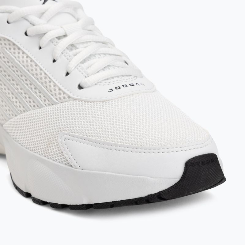 Moteriški batai Jordan Trunner Flow summit white/metallic silver/black 7