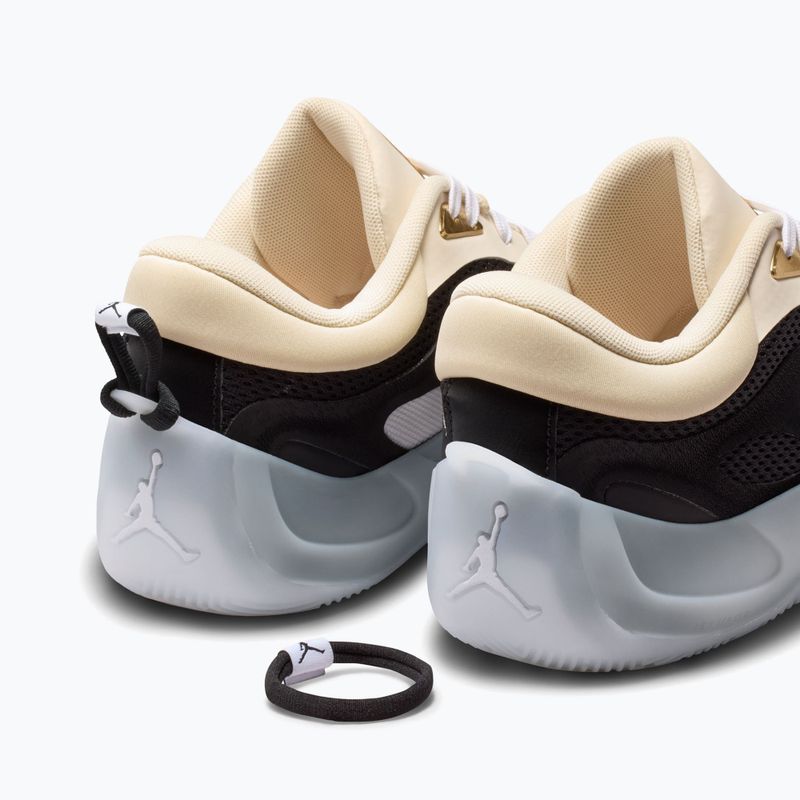 Moteriški krepšinio batai Jordan Heir Series 2 Precious Medal pearl white/black/metallic gold/white 3