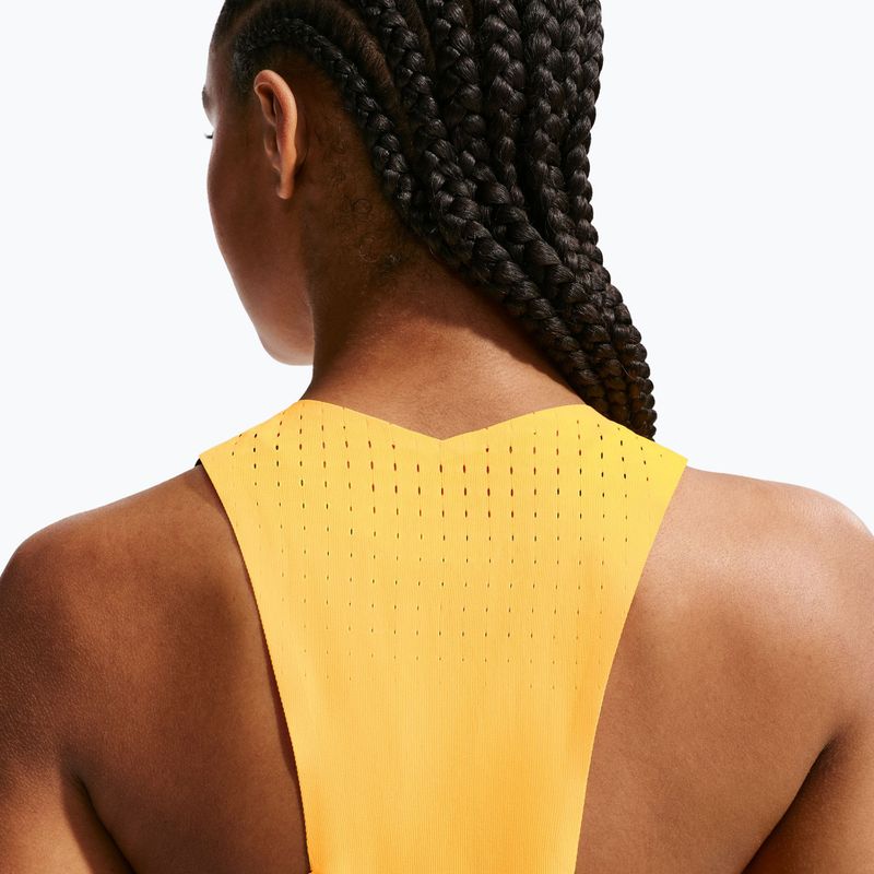 Moteriški bėgimo marškinėliai Nike AeroSwift Dri-Fit ADV Singlet laser orange/black 5