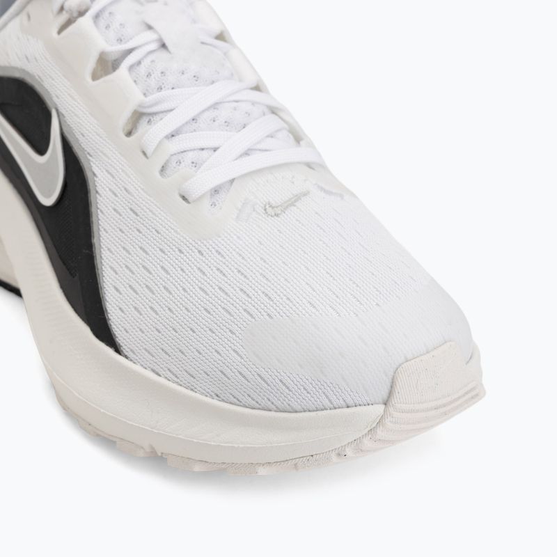Moteriški bėgimo batai Nike Downshifter 14 white/summit white/metallic silver 7