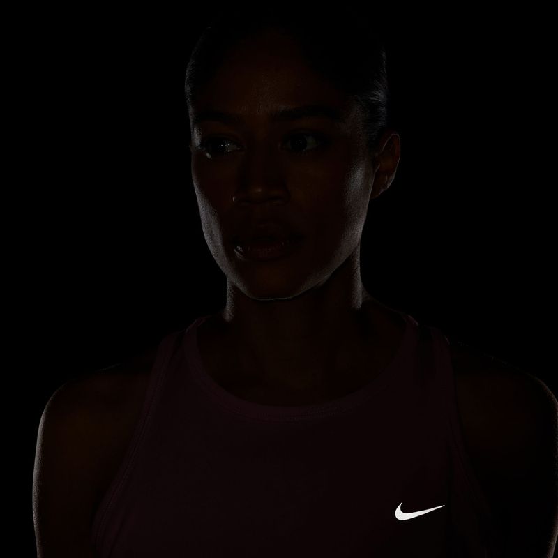 Moteriški bėgimo marškinėliai Nike Tempo Dri-Fit Tank Top pink smoke 7