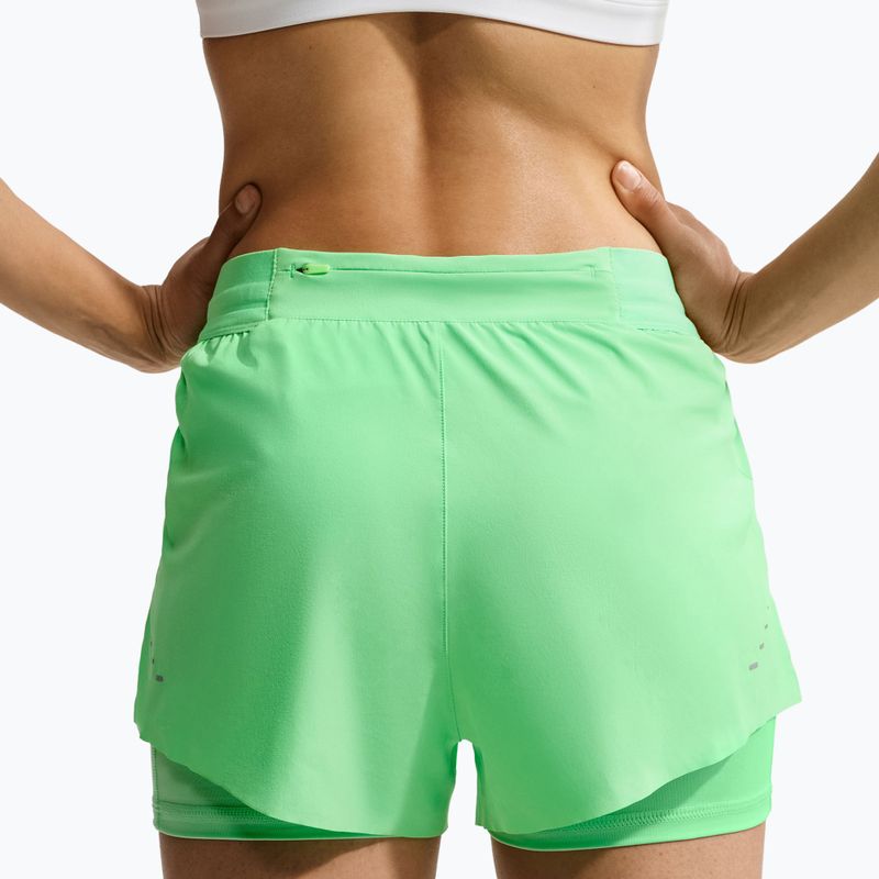 Moteriški bėgimo šortai Nike Swift Mid-Rise 2in1 illusion green 6