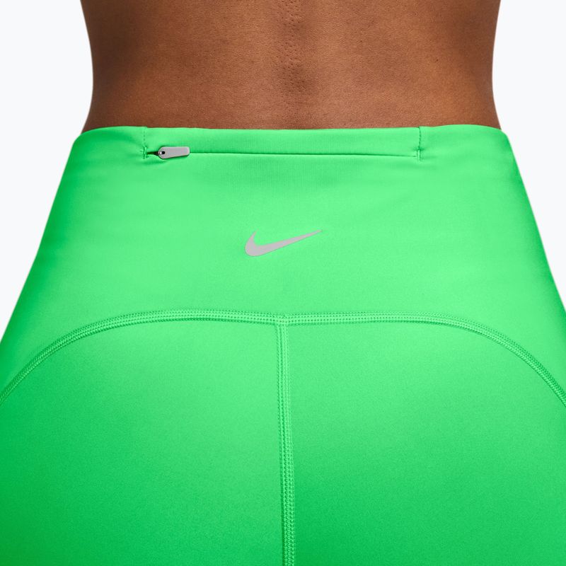 Moteriški bėgimo šortai Nike Swift illusion green 4