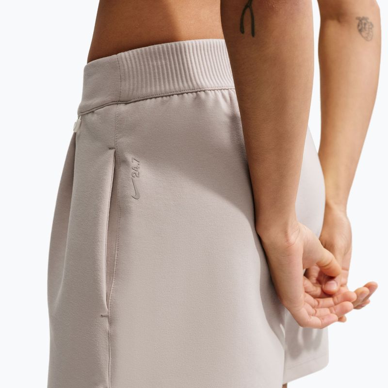 Moteriški treniruočių šortai Nike 24.7 ImpossiblySoft cream Ii/cream Ii/college grey 4