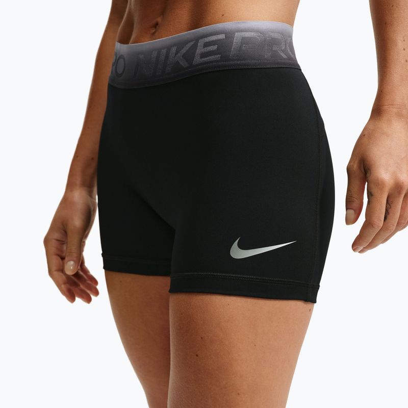Moteriški treniruočių šortai Nike Pro black/ghost 4