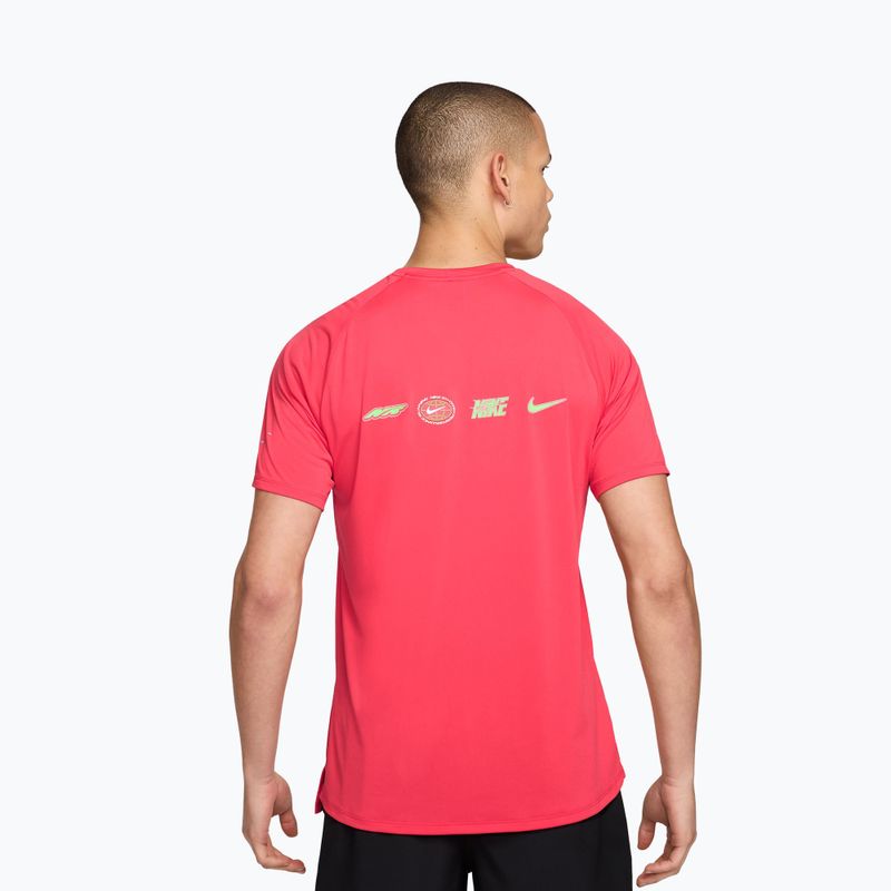 Vyriški bėgimo marškinėliai Nike Stride fusion red 2