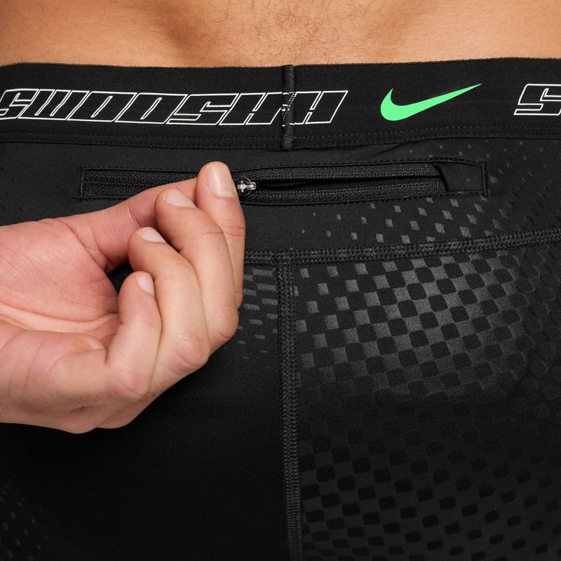 Vyriški bėgimo šortai Nike Stride black/illusion green 4