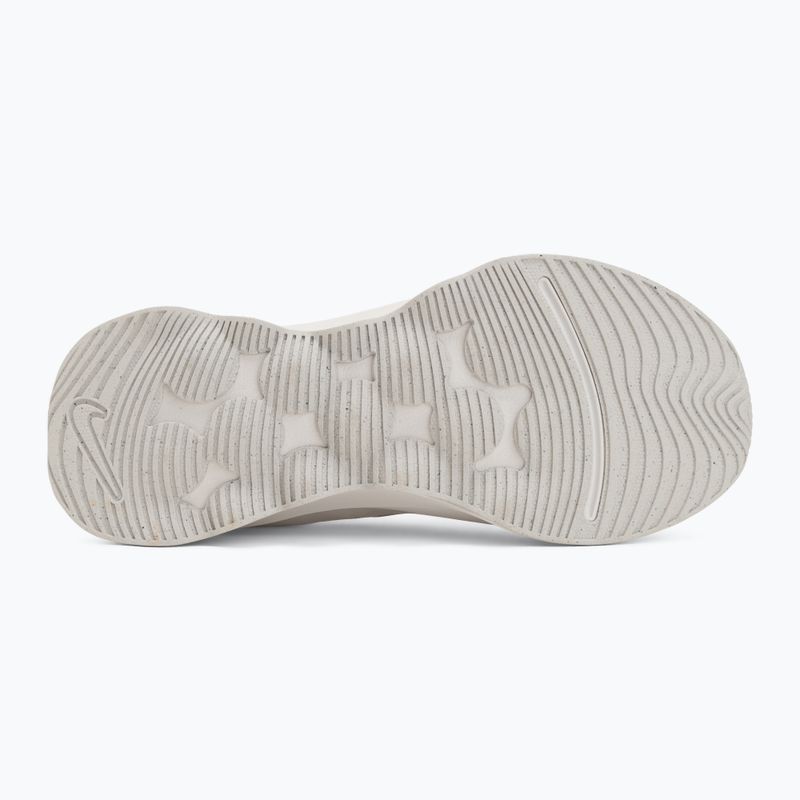 Moteriški batai Nike Motiva 2 summit white/phantom/metallic silver 4
