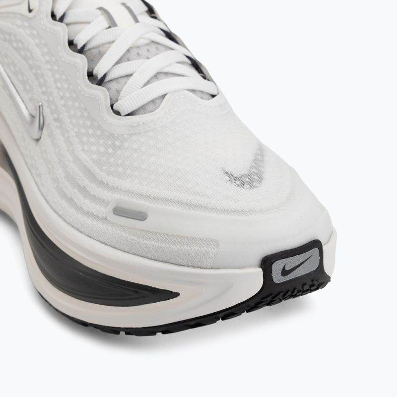 Moteriški bėgimo batai Nike Vomero Plus summit white/sail/metallic silver 7
