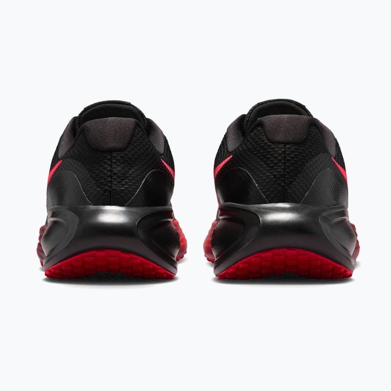 Vyriški bėgimo batai Nike Revolution 8 black/university red/red orbit 6