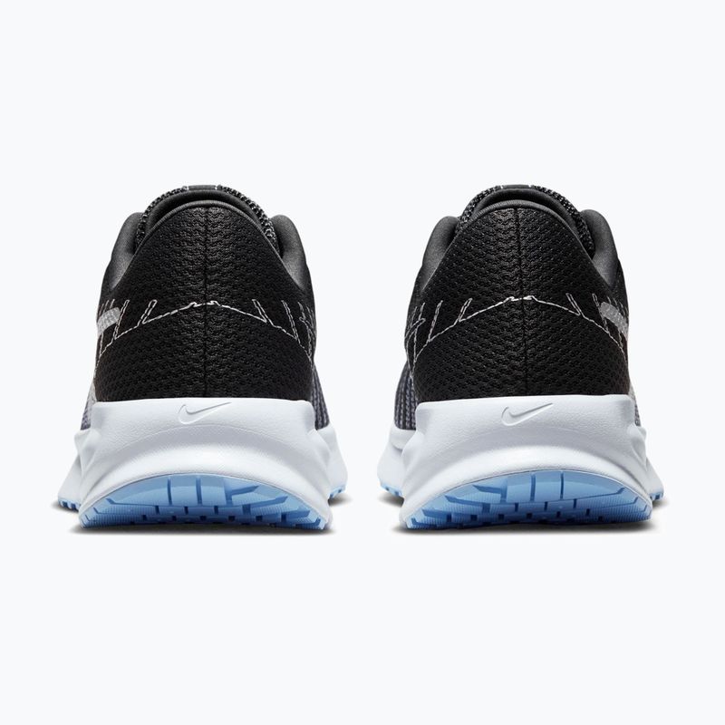 Moteriški bėgimo batai Nike Run Defy dark smoke grey/aluminum/white 6