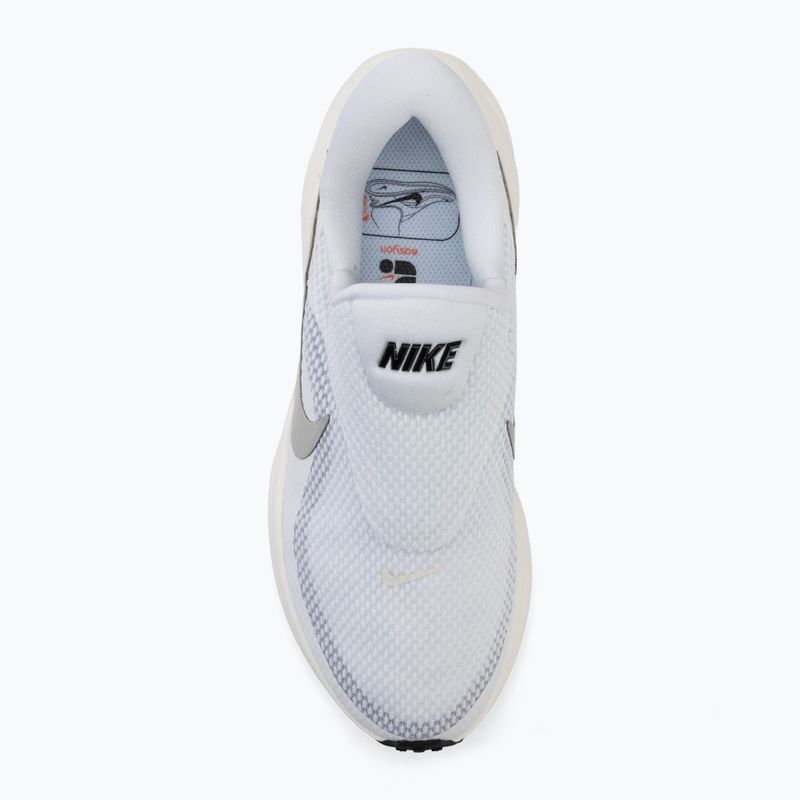 Moteriški bėgimo batai Nike Revolution 8 EasyOn white/sail/black/metallic silver 5