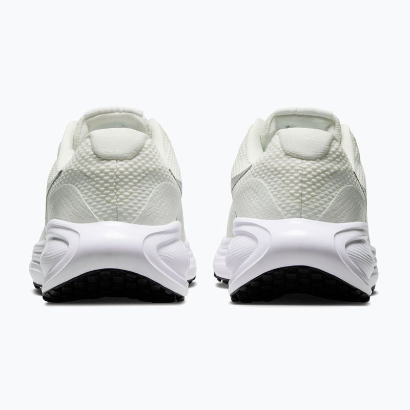 Moteriški bėgimo batai Nike Revolution 8 sail/white/black/metallic silver 6
