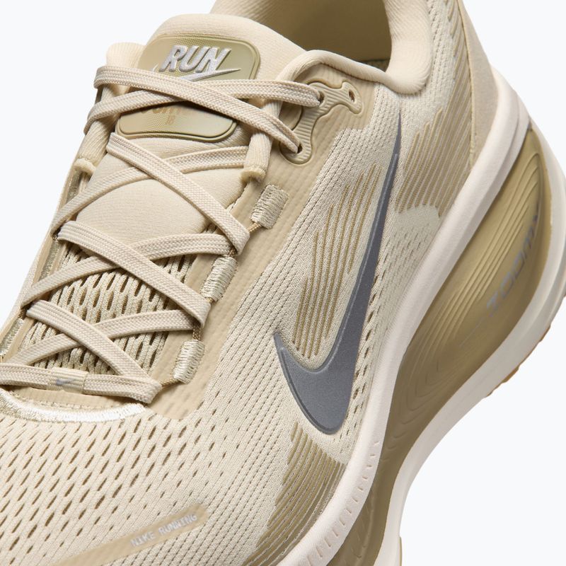 Vyriški bėgimo batai Nike Vomero 18 light khaki/desert khaki/metallic silver 5