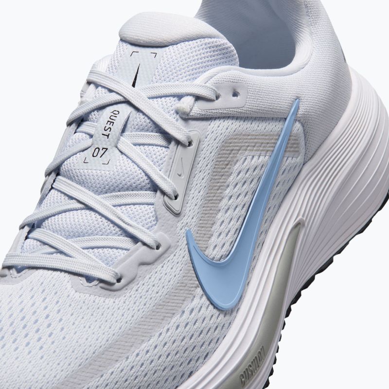 Moteriški bėgimo batai Nike Quest 7 football grey/white/grey fog/aluminum 7