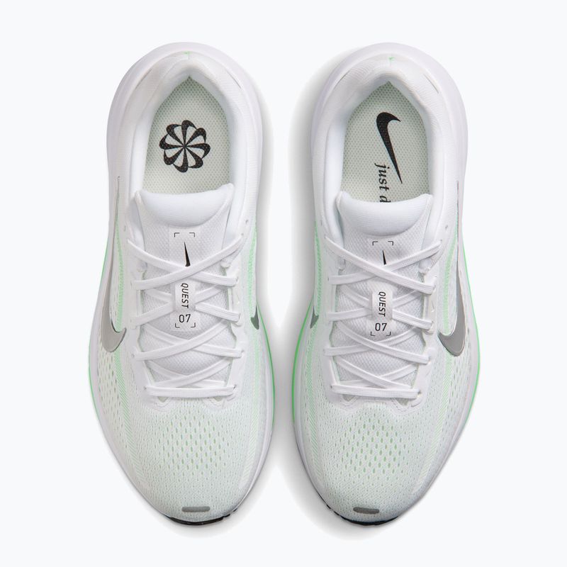 Moteriški bėgimo batai Nike Quest 7 white/illusion green/metallic silver 5