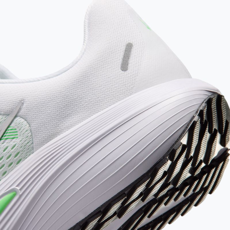 Moteriški bėgimo batai Nike Quest 7 white/illusion green/metallic silver 8