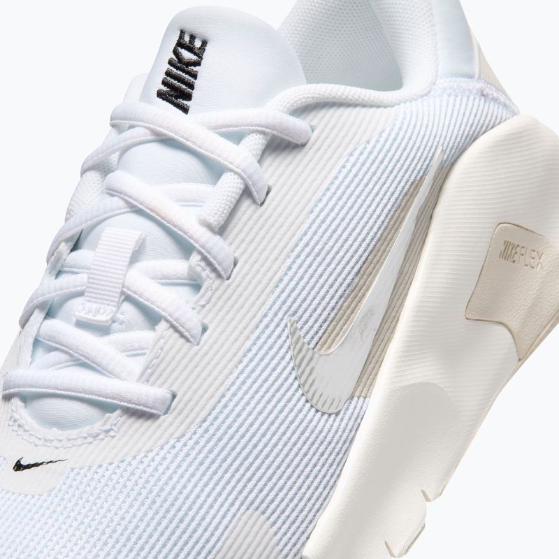 Moteriški treniruočių batai Nike Flex Train white/sail/phantom/ metallic silver 7