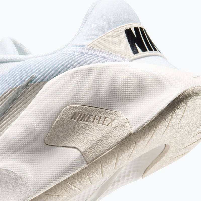 Moteriški treniruočių batai Nike Flex Train white/sail/phantom/ metallic silver 8