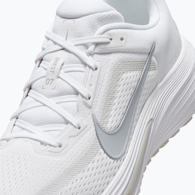 Vyriški bėgimo batai Nike Quest 7 white/vast grey/vast grey/wolf grey 7