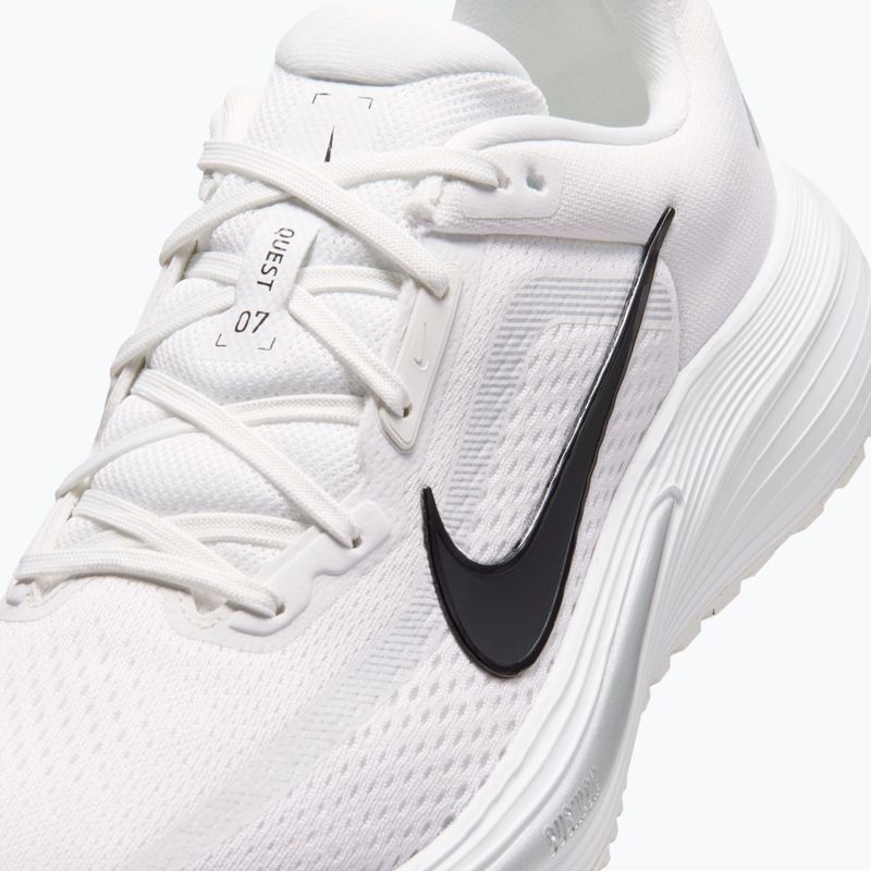 Moteriški bėgimo batai Nike Quest 7 summit white/white/metallic silver/black 7