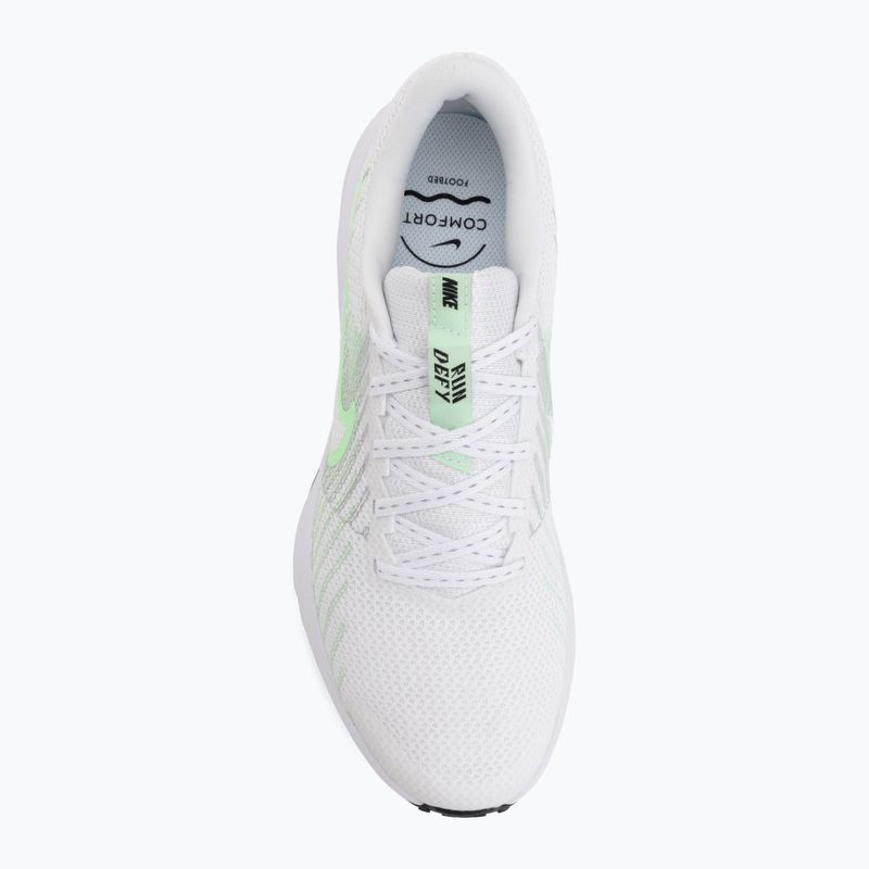 Moteriški bėgimo batai Nike Run Defy white/cucumber calm/black/illusion green 5