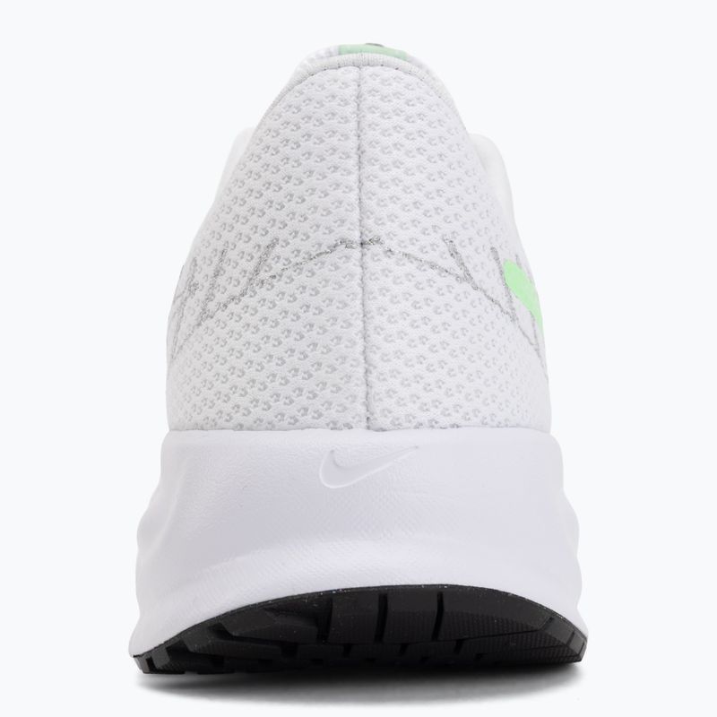 Moteriški bėgimo batai Nike Run Defy white/cucumber calm/black/illusion green 6