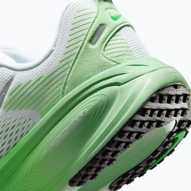 Moteriški bėgimo batai Nike Vomero 18 white/illusion green/metallic silver 8