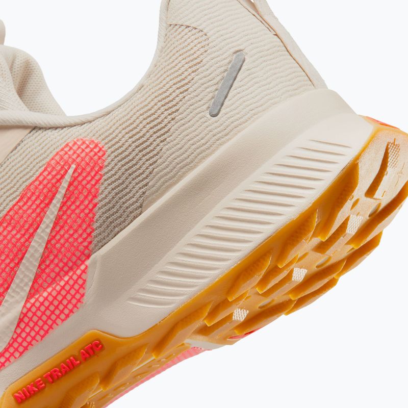 Vyriški bėgimo batai Nike Juniper Trail 3 light orewood brn/light crimson/light orewood brn 6