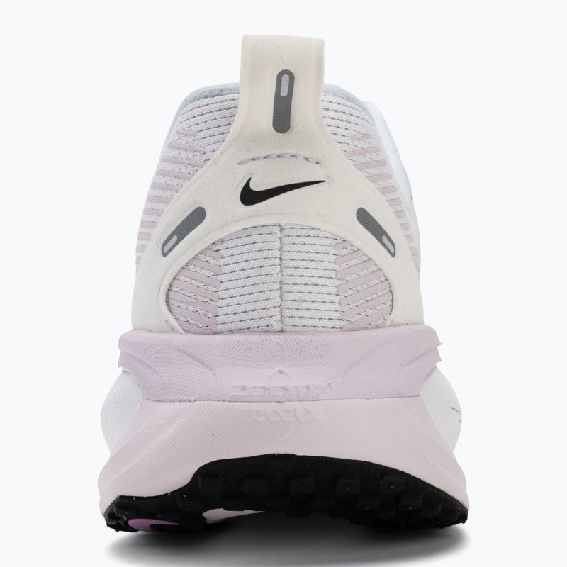 Moteriški bėgimo bateliai Nike Vomero 18 Wide balti/nuplautas alyvinis/šviesiai rožinis/juodas 6