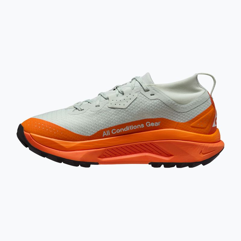 Moteriški bėgimo batai Nike ACG Zegama GORE-TEX light silver/safety orange/summit white 2