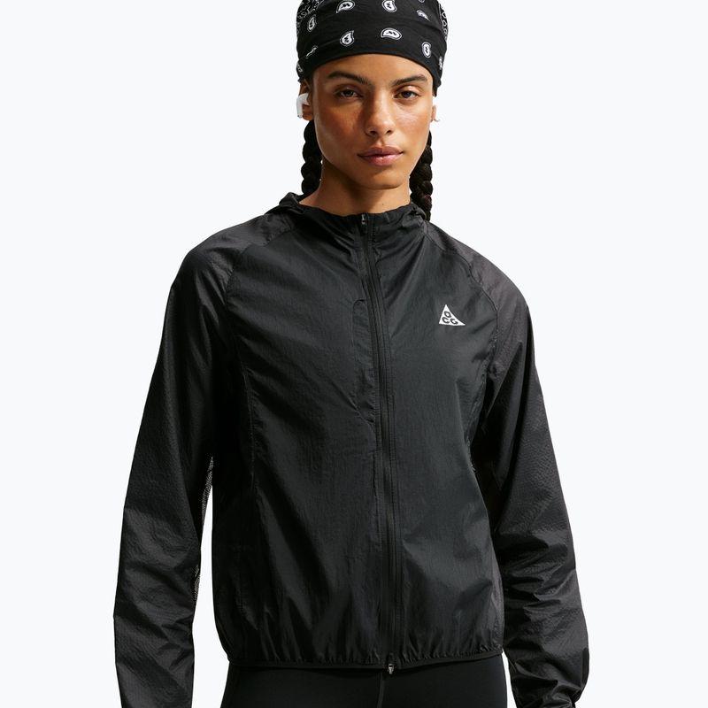 Moteriška bėgimo striukė Nike ACG „Aireez“ juoda/juoda/sniego baltumo 4