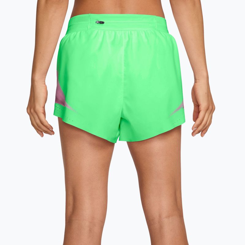 Moteriški bėgimo šortai Nike AeroSwift illusion green/black 2
