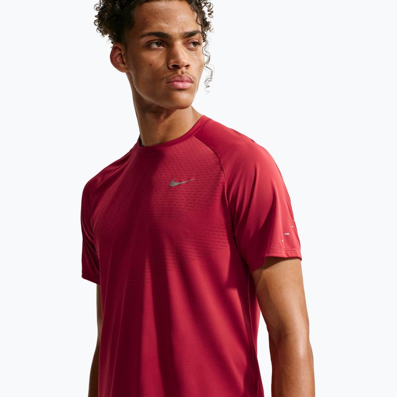 Vyriški bėgimo marškinėliai Nike Stride tough red 4