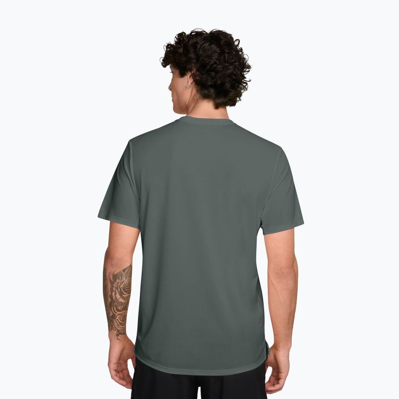 Vyriški bėgimo marškinėliai Nike Miler Dri-Fit UV camo green 2