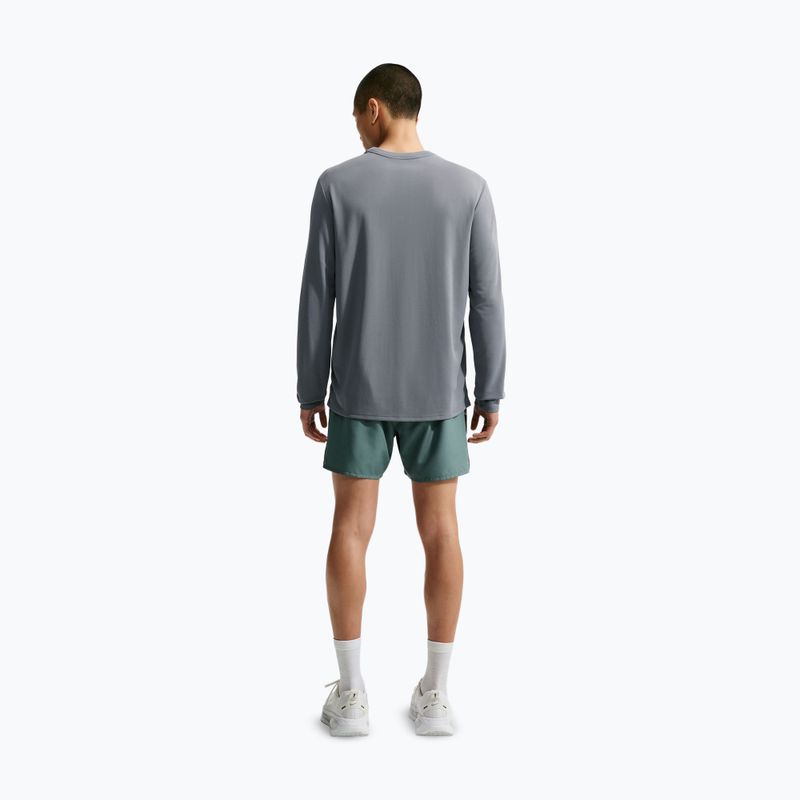 Vyriški bėgimo marškinėliai su ilgomis rankovėmis Nike Miler Dri-Fit UV smoke grey 3