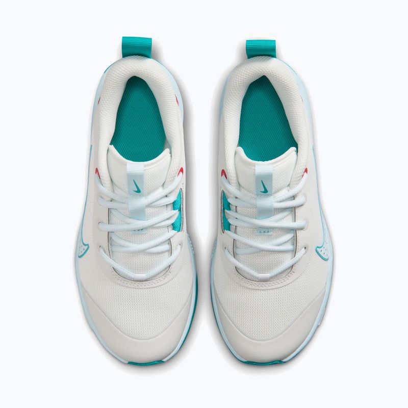 Nike Omni Multi-Court batai off white/energy/glacier blue 13