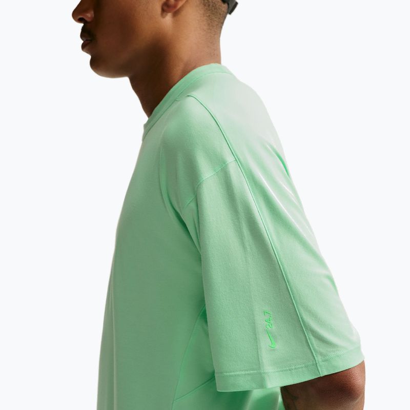 Vyriški treniruočių marškinėliai Nike 24.7 ImpossiblySoft Light cucumber calm/sail/illusion green 4
