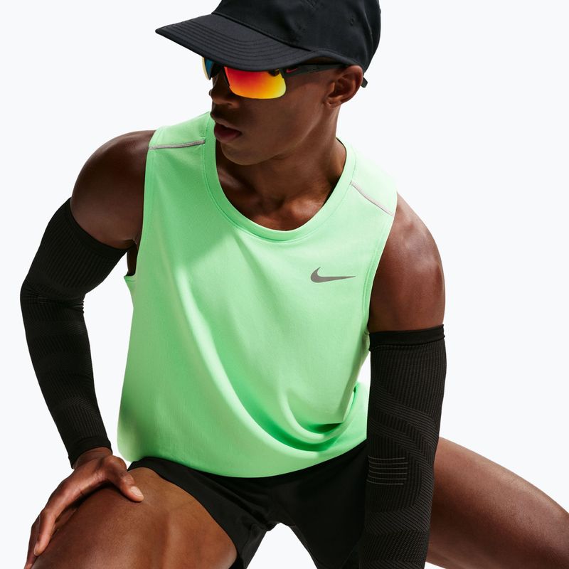 Vyriški bėgimo marškinėliai Nike Miler illusion green 5