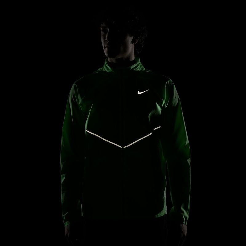 Vyriška bėgimo striukė Nike Miler illusion green 4