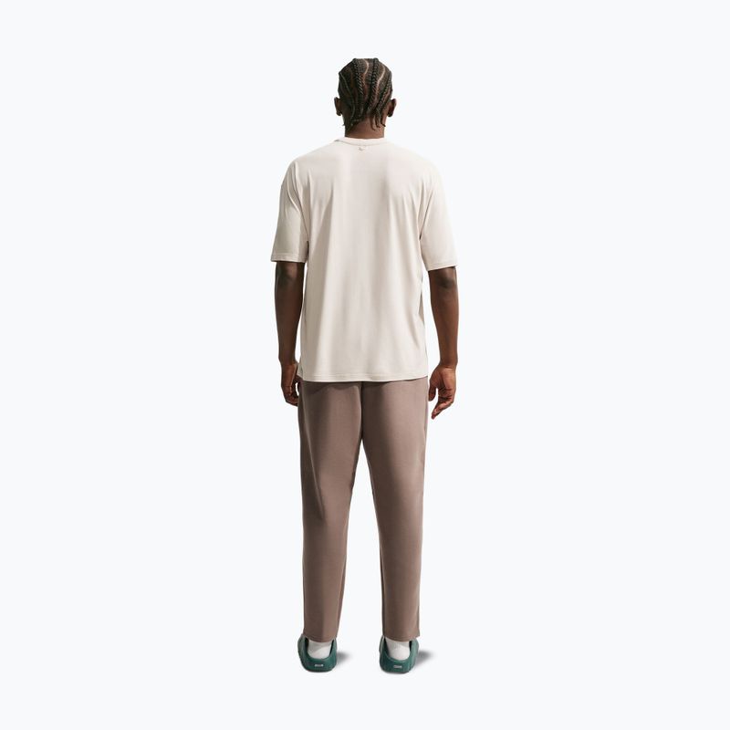 Vyriški treniruočių marškinėliai Nike 24.7 ImpossiblySoft Light light orewood brown/sail/lilght iron ore 2