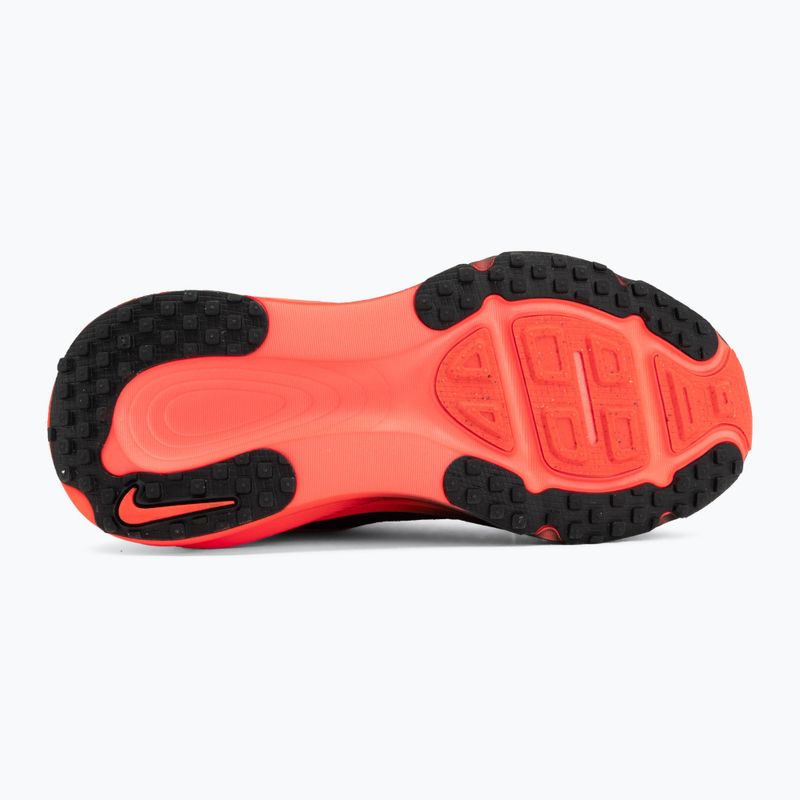 Bėgimo bateliai Nike Vomero 18 juodi/universiteto raudoni/ryškiai raudoni 4