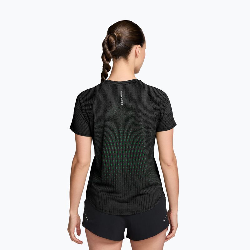 Moteriški bėgimo marškinėliai Nike Swift Aero-Fit black/light green spark 2